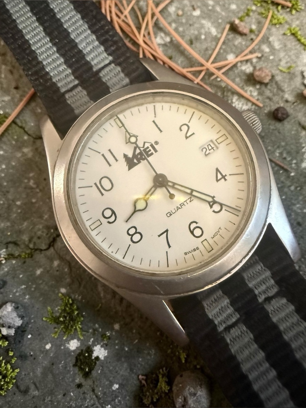 Vintage 1980s Hamilton REI Field Watch – Swiss Quartz – 33mm – Rare Outfitter